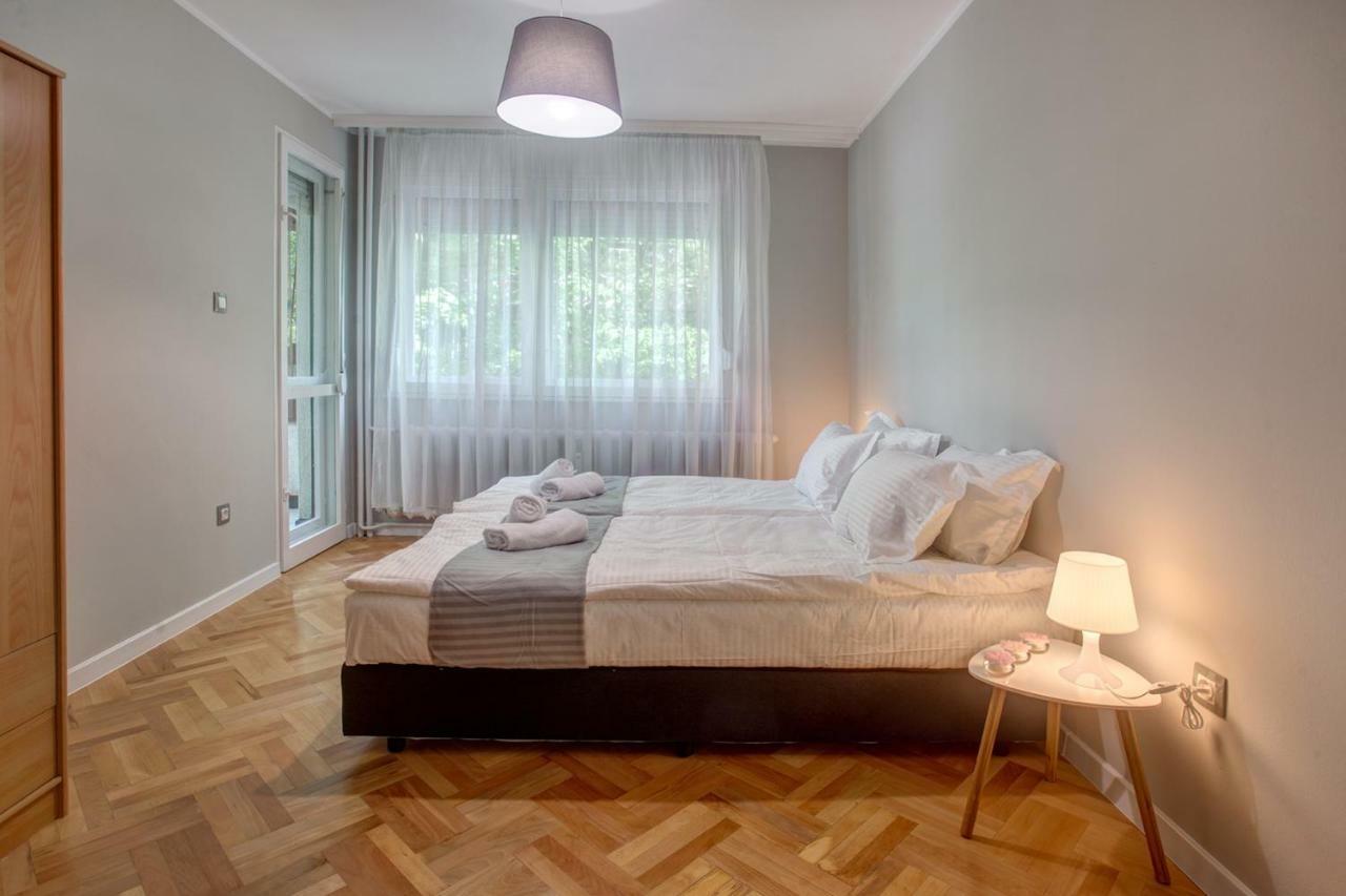 Spacious Flat Close To The American Embassy โซเฟีย ภายนอก รูปภาพ
