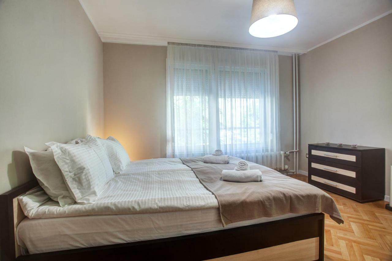 Spacious Flat Close To The American Embassy โซเฟีย ภายนอก รูปภาพ