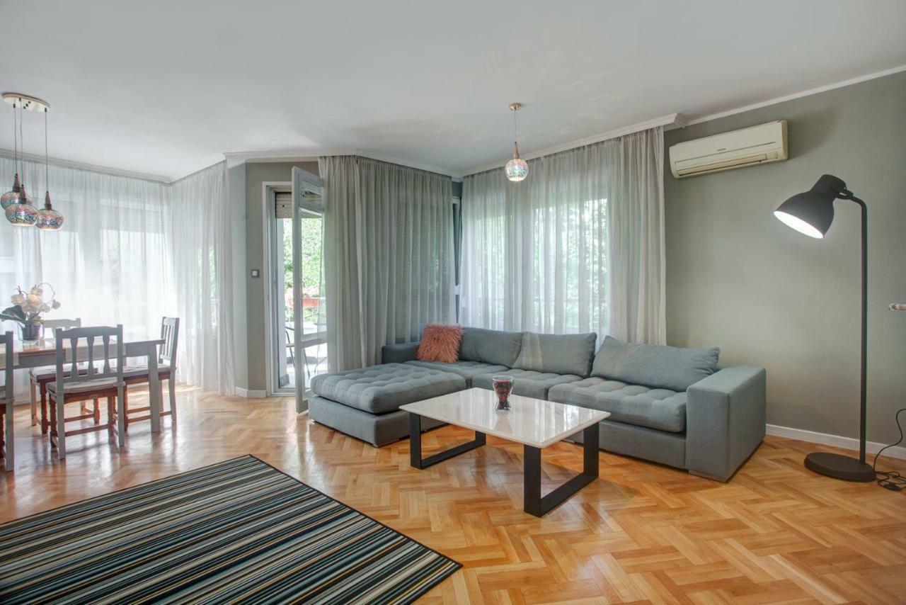 Spacious Flat Close To The American Embassy โซเฟีย ภายนอก รูปภาพ