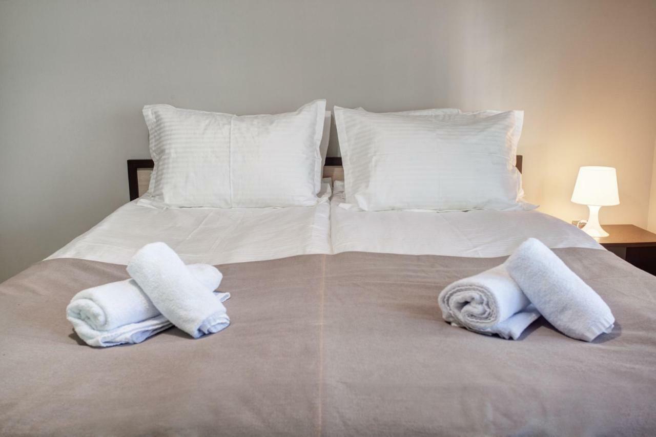 Spacious Flat Close To The American Embassy โซเฟีย ภายนอก รูปภาพ